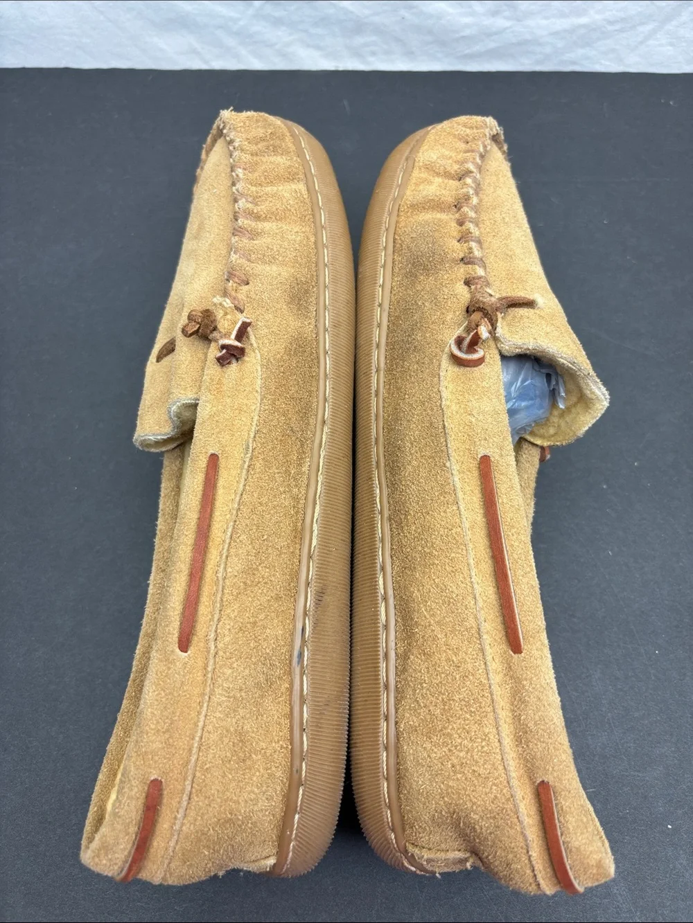 Colorado slippers men’s size 13, box 19